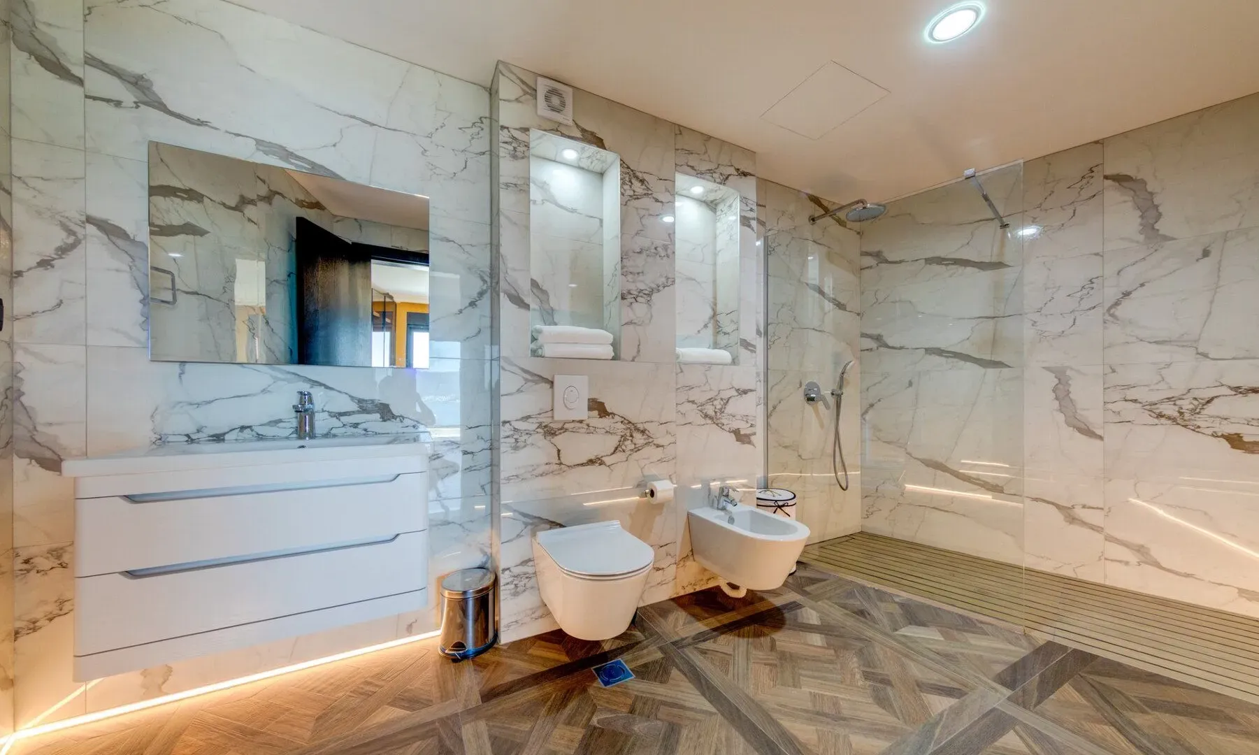 Prodaja, kuća, 311m², Marići, Tivat