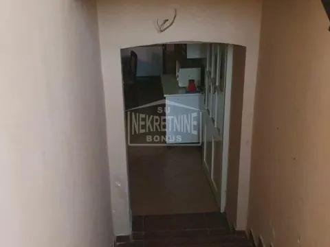 Prodaja, kuća, 436m², Centar, Subotica - image 19