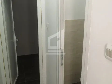 Izdavanje, poslovni prostor, 108m², Tuški Put, Podgorica - image 3
