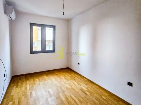 Sale, two bedroom apartment, 78m², Sveti Stefan, Budva - image 2