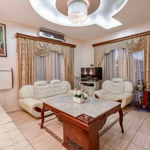 Rent, house, 300m², Bečići, Budva