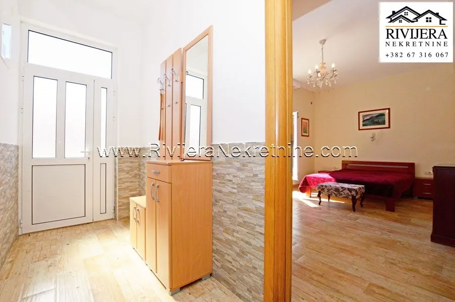 Prodaja, jednosoban stan, 51m², Zelenika, Herceg Novi