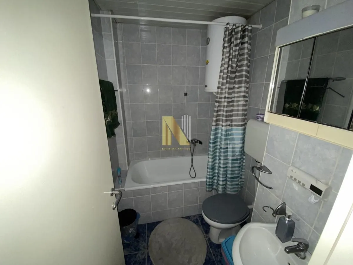 Prodaja, dvosoban stan, 54m², Grbavica, Novi Sad Sve Podlokacije