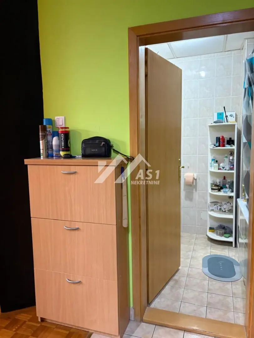 Izdavanje, jednosoban stan, 34m², Nova Detelinara, Novi Sad Sve Podlokacije