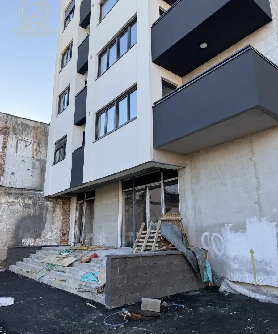 Prodaja, poslovni prostor, 95m², Centar, Kragujevac