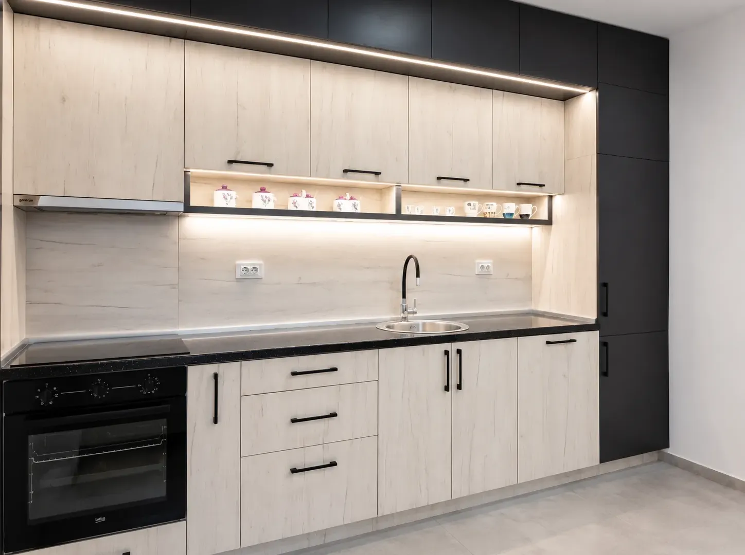 Izdavanje, dvosoban stan, 60m², Stara Varoš, Podgorica
