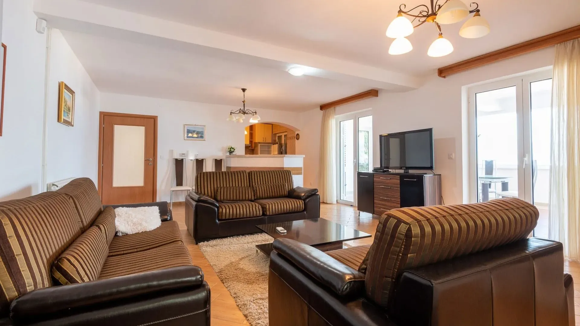 Prodaja, kuća, 185m², Krašići, Tivat