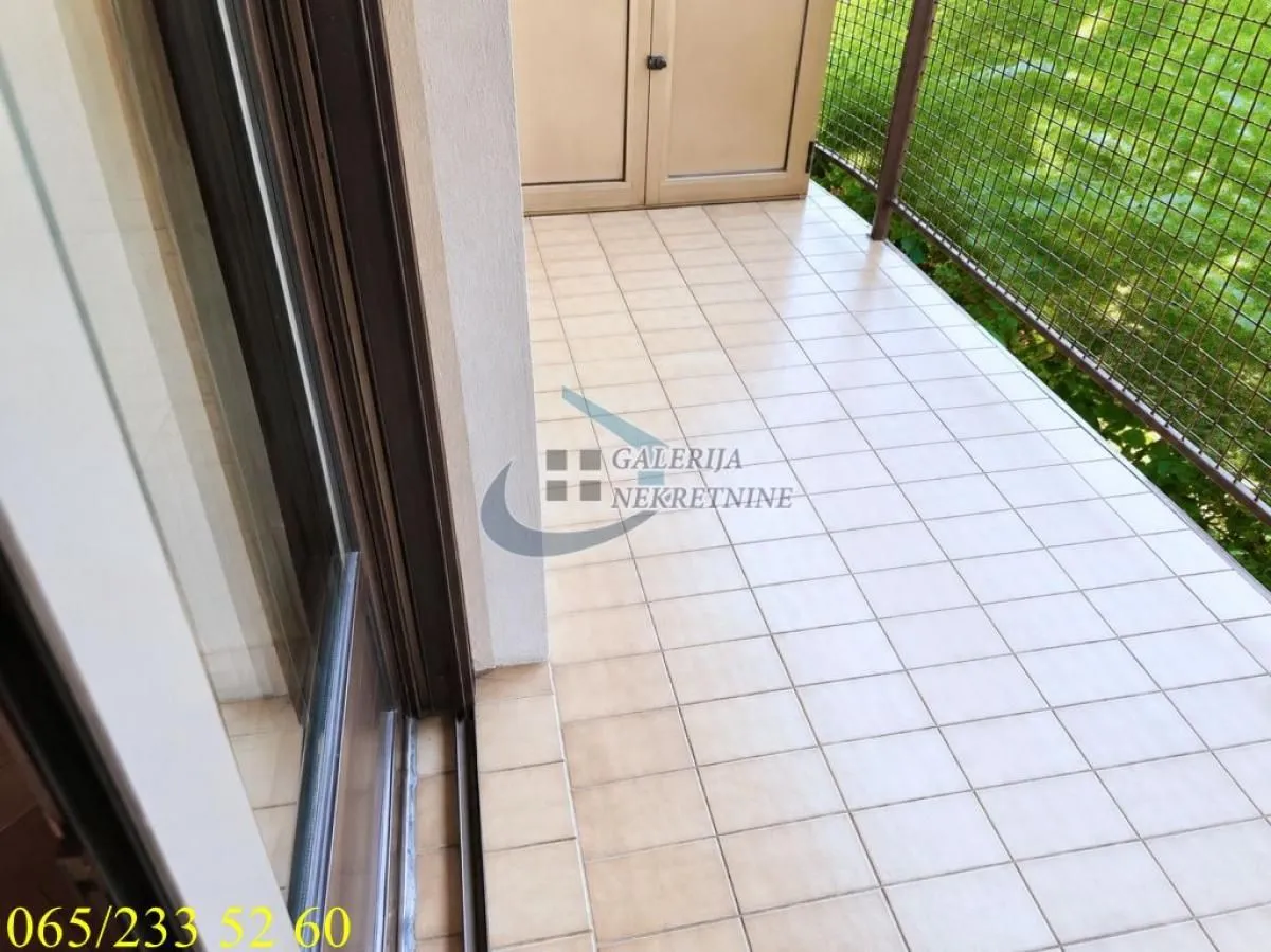 Rent, four bedroom apartment, 97m², Stari Grad, Beograd