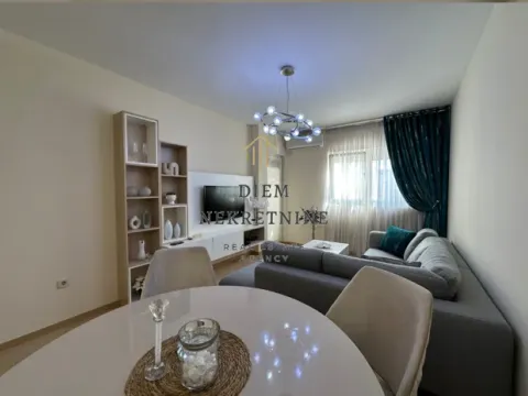 Rent, two bedroom apartment, 68m², City Kvart, Podgorica - image 2