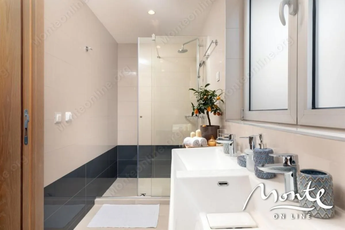 Sale, house, 159m², Sveti Stefan, Budva