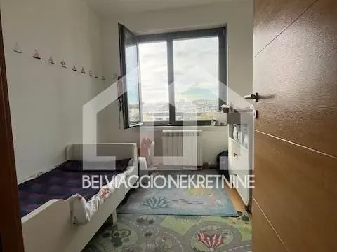 Izdavanje, trosoban stan, 70m², Stari Grad, Beograd - image 8