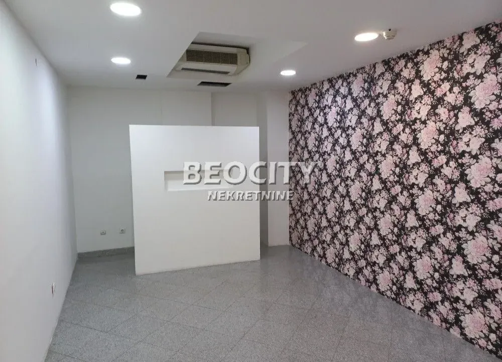 Sale, office space, 25m², Centar, Novi Sad