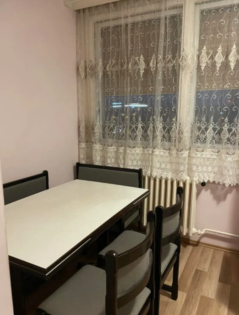 Izdavanje, jednosoban stan, 33m², Konjarnik, Voždovac Sve Podlokacije