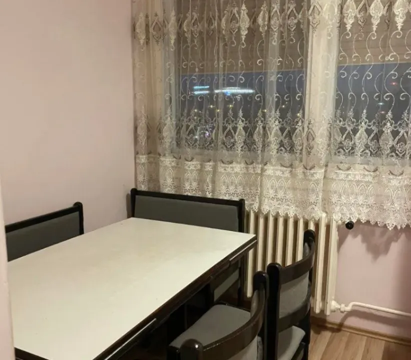 Izdavanje, jednosoban stan, 33m², Konjarnik, Voždovac Sve Podlokacije