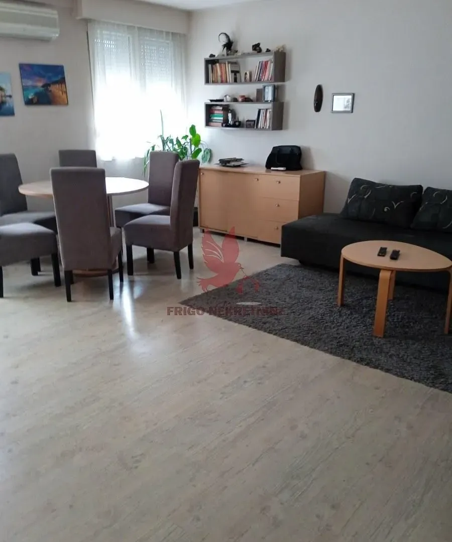 Prodaja, trosoban stan, 82m², Mladenovac, Beograd