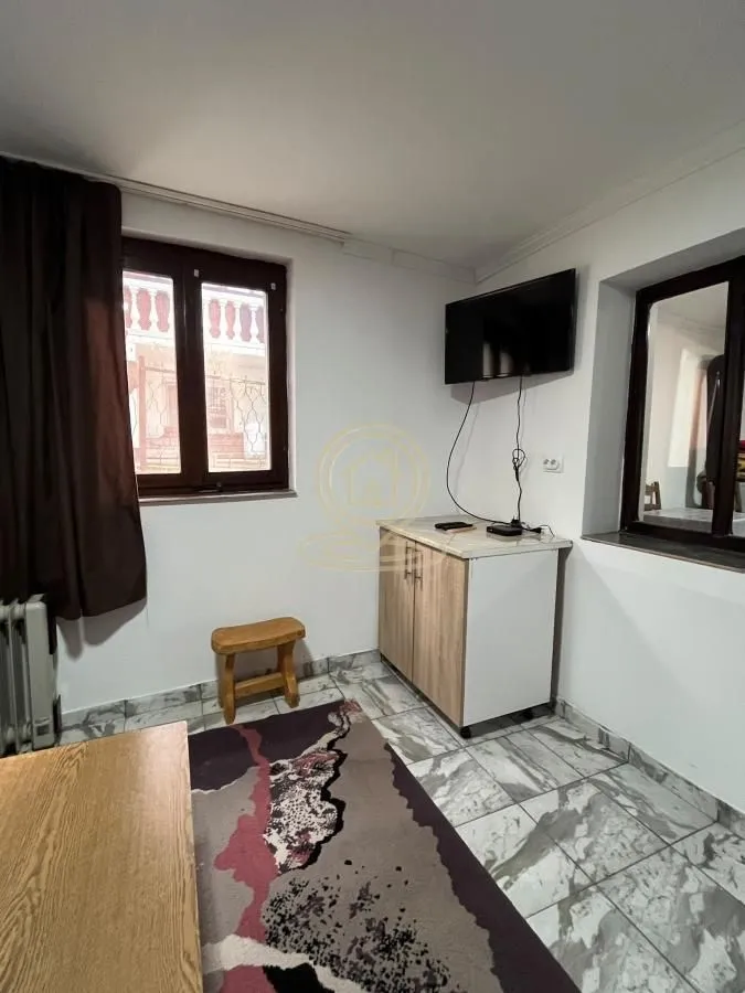 Izdavanje, jednosoban stan, 30m², Vrnjačka Banja, Srbija