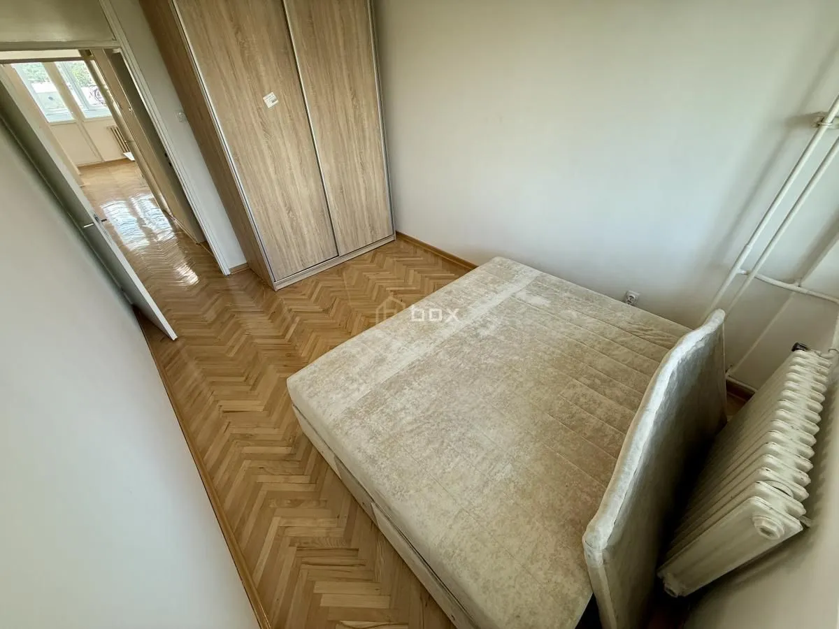 Prodaja, trosoban stan, 70m², Medijana, Niš
