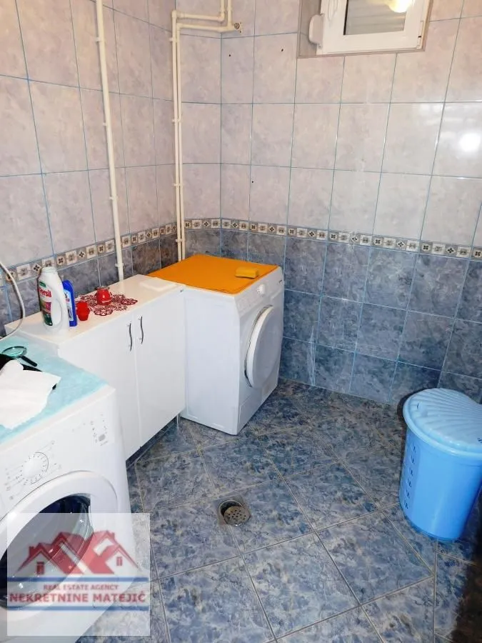 Prodaja, kuća, 264m², Korićani, Kragujevac