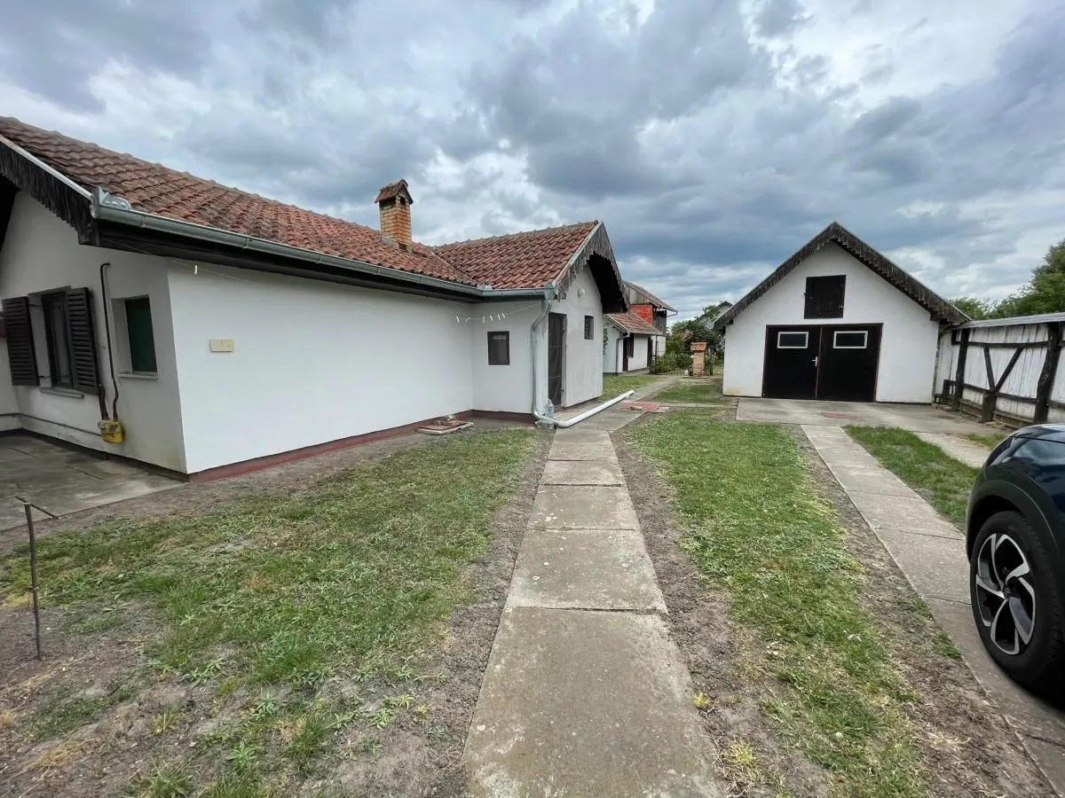 Sale, house, 250m², Žitište, Zrenjanin