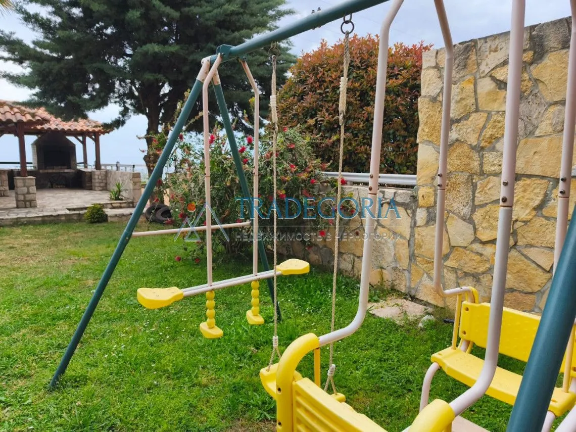 Prodaja, trosoban stan, 104m², Dobra Voda, Bar