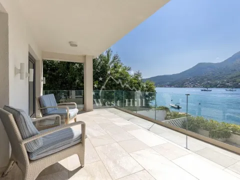 Sale, house, 423m², Lepetani, Tivat - image 26