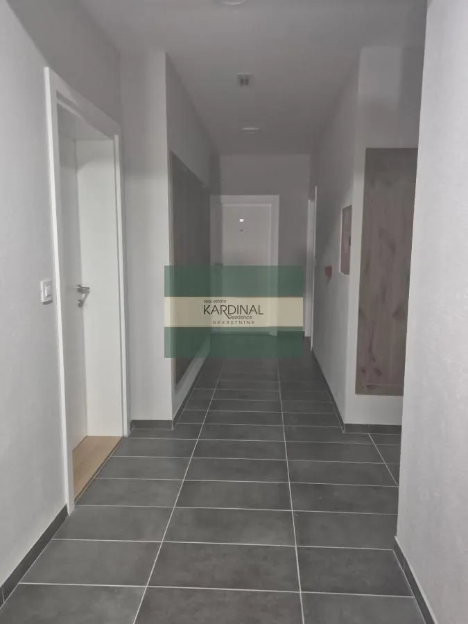 Izdavanje, dvosoban stan, 53m², Centar, Jagodina