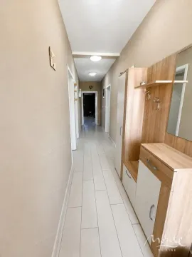 Prodaja, kuća, 220m², Donji Kokoti, Podgorica - image 10