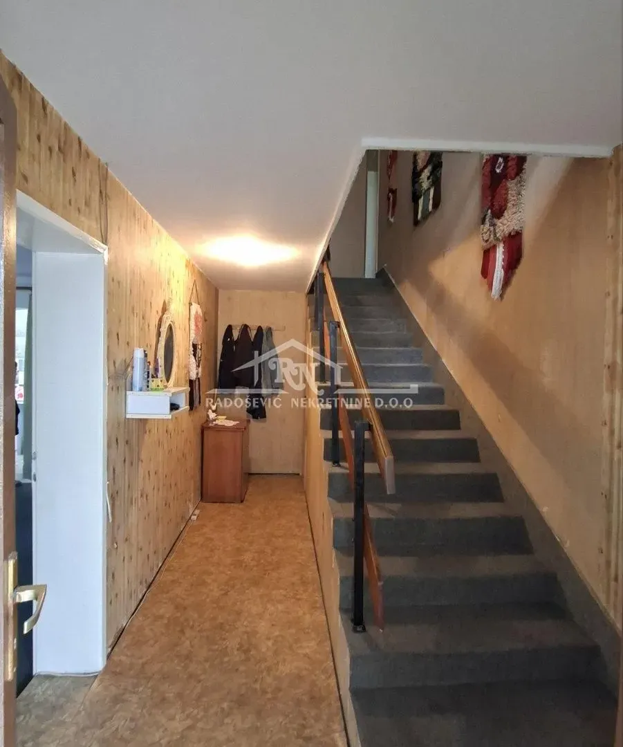 Prodaja, kuća, 265m², Smederevska Palanka, Srbija