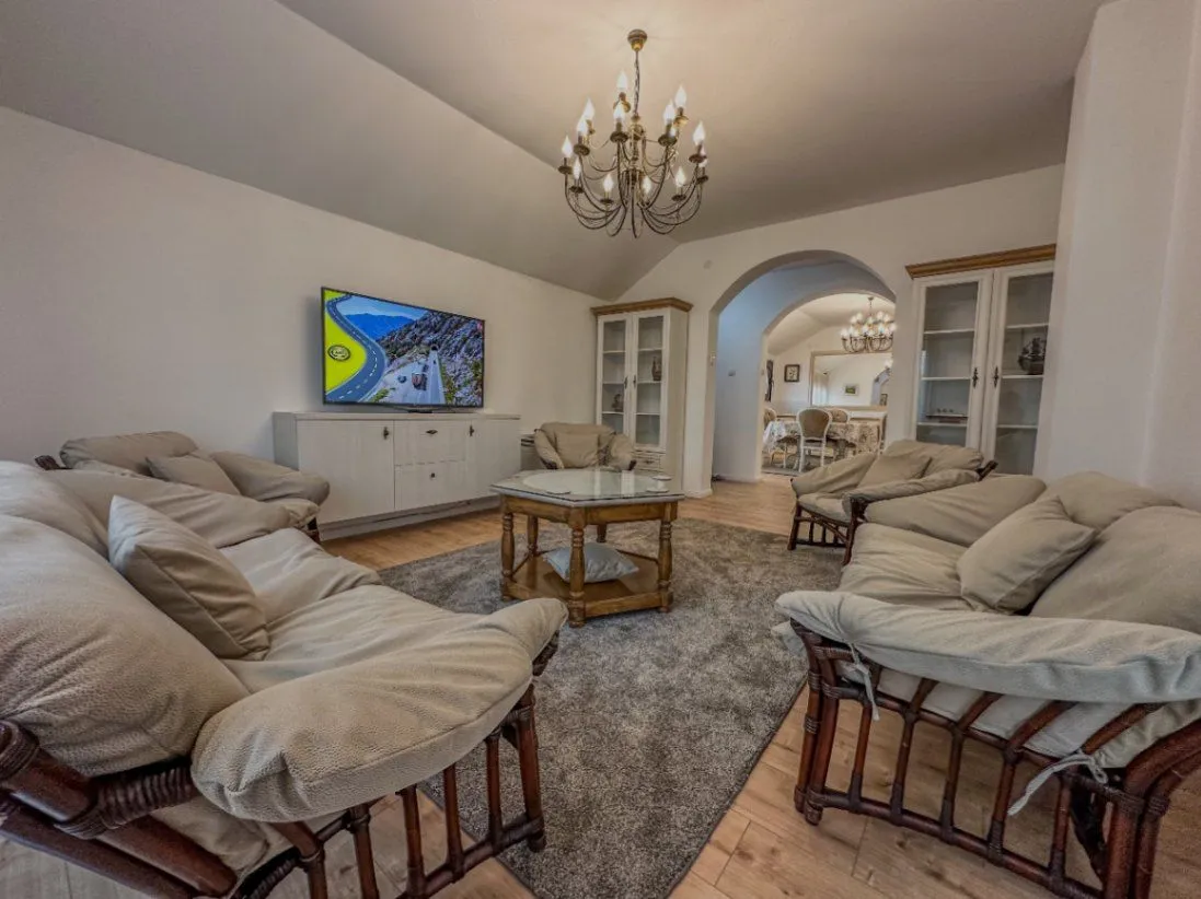 Rent, three bedroom apartment, 105m², Gornja Gorica, Podgorica