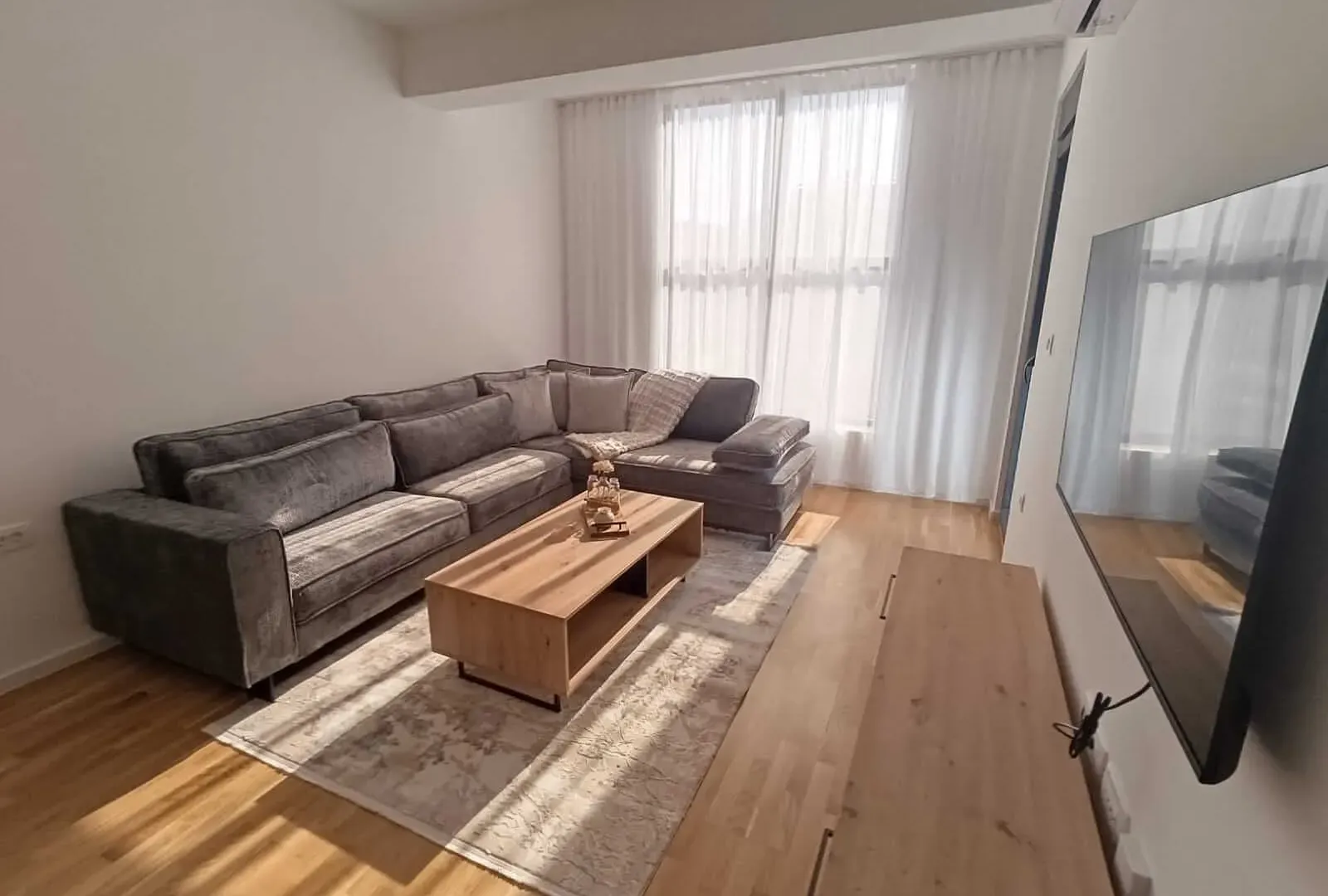 Rent, two bedroom apartment, 64m², Stari Aerodrom, Podgorica