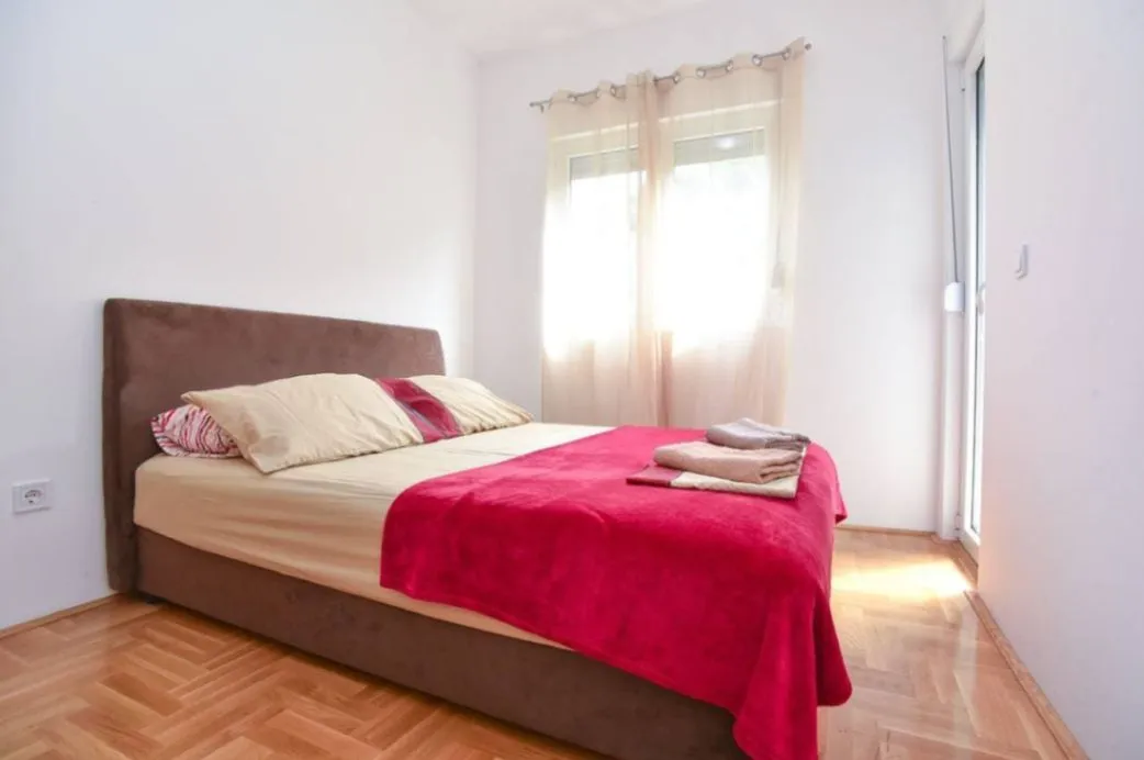 Rent, two bedroom apartment, 70m², Budva, Crna Gora