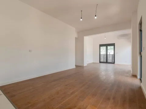 Prodaja, trosoban stan, 120m², Centar, Bar - image 9