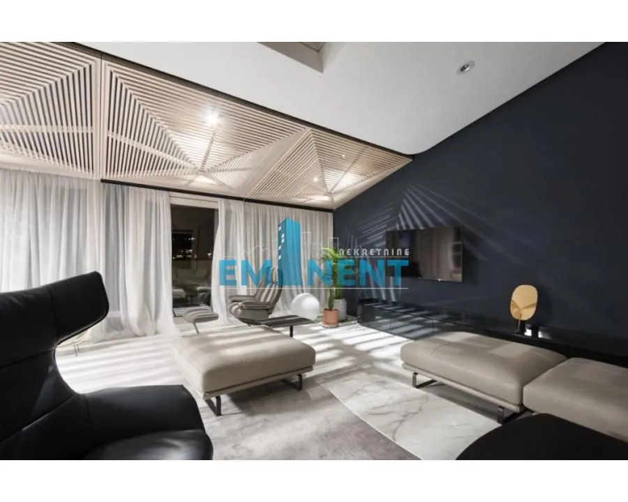 Rent, four bedroom apartment, 235m², Savski Venac, Beograd