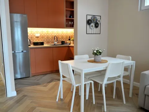 Izdavanje, jednosoban stan, 43m², Budva, Crna Gora - image 8