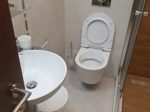 Rent, one bedroom apartment, 50m², Podkošljun, Budva - image 4