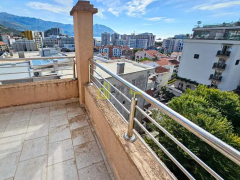 Rent, three bedroom apartment, 124m², Babin Do, Budva - image 2