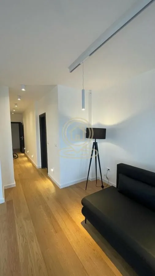Rent, four bedroom apartment, 151m², Voždovac Sve Podlokacije, Beograd