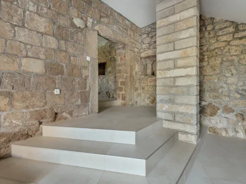 Sale, house, 176m², Kotor, Crna Gora - image 17