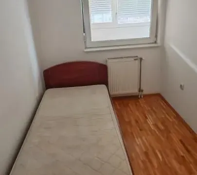 Izdavanje, jednosoban stan, 32m², Železnička Stanica, Novi Sad Sve Podlokacije - image 5