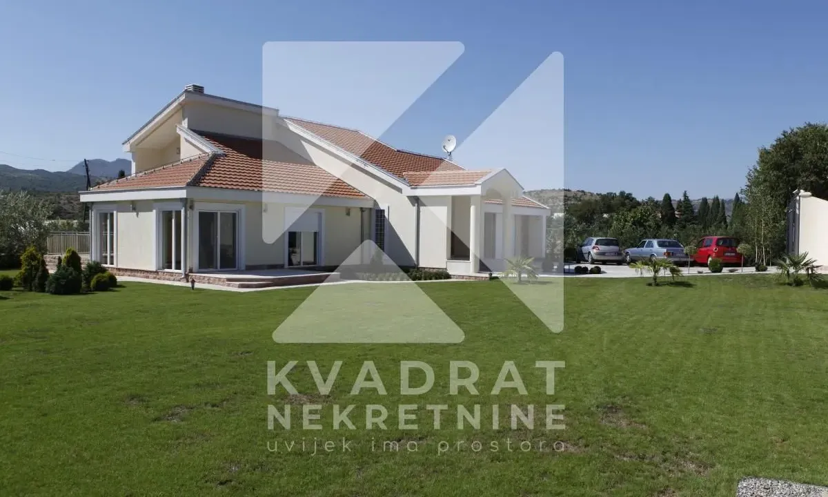 Prodaja, kuća, 250m², Donji Kokoti, Podgorica