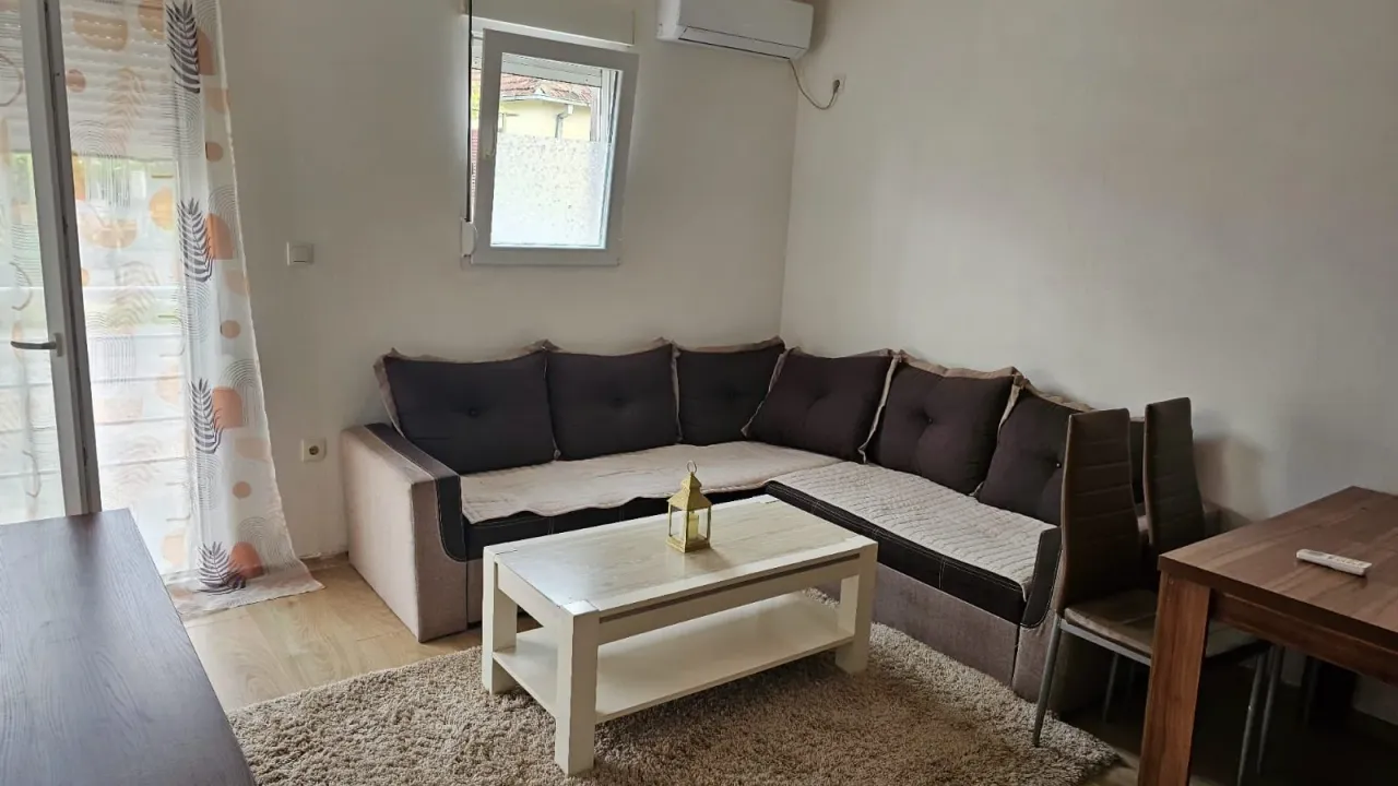 Rent, two bedroom apartment, 50m², Stari Aerodrom, Podgorica