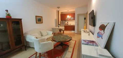 Izdavanje, jednosoban stan, 50m², City Kvart, Podgorica - image 3