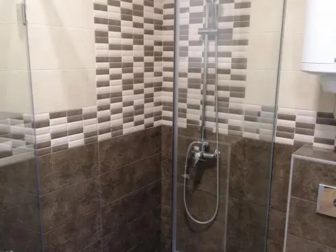 Izdavanje, dvosoban stan, 42m², Kluz, Zvezdara Sve Podlokacije - image 2