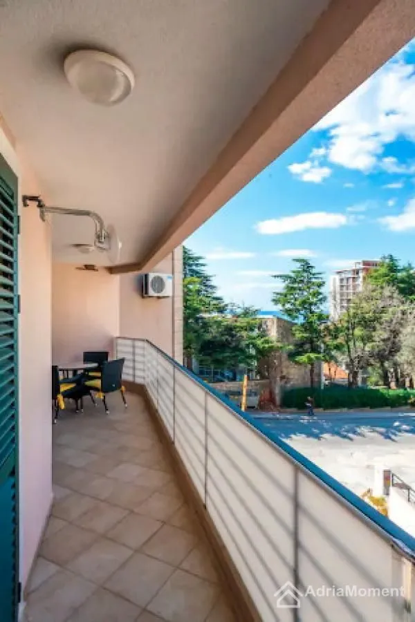 Sale, two bedroom apartment, 90m², Petrovac, Budva