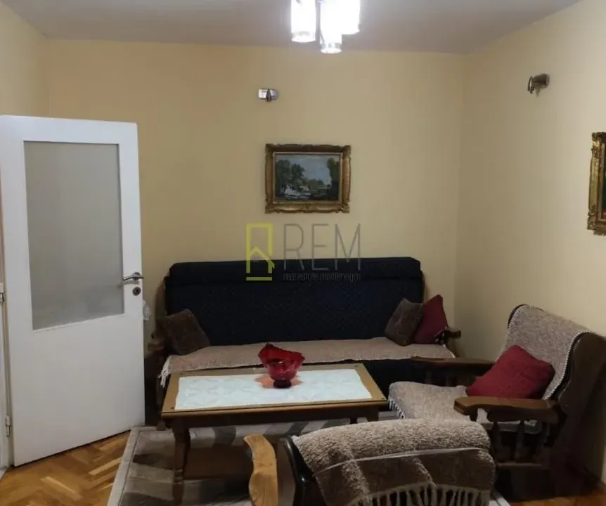 Prodaja, jednosoban stan, 44m², Drpe Mandića, Podgorica