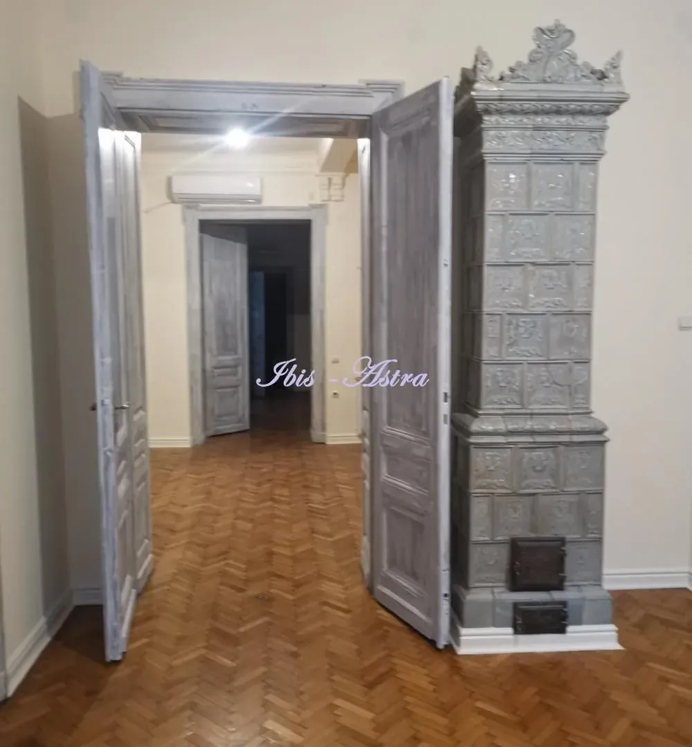 Izdavanje, poslovni prostor, 120m², Stari Grad, Beograd