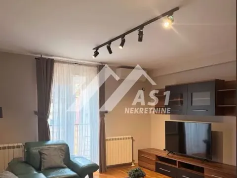 Izdavanje, dvosoban stan, 48m², Bulevar Oslobodjenja, Novi Sad Sve Podlokacije - image 2
