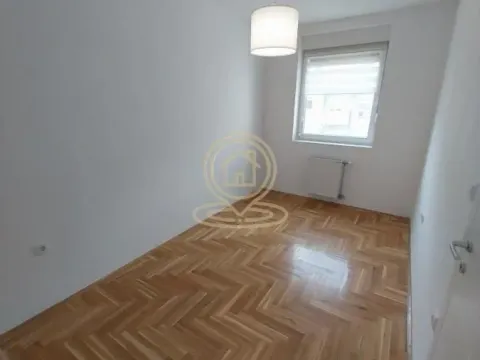 Izdavanje, četvorosoban stan, 70m², Podbara, Novi Sad Sve Podlokacije - image 6