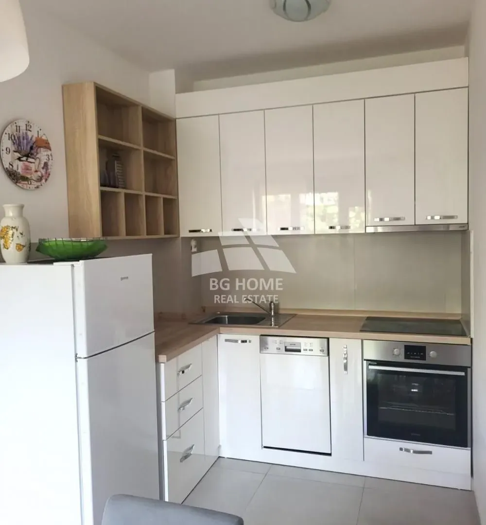 Izdavanje, dvosoban stan, 54m², Đeram Pijaca, Beograd