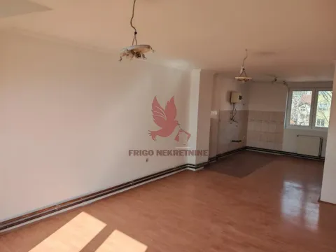 Prodaja, trosoban stan, 63m², Mladenovac, Beograd - image 2